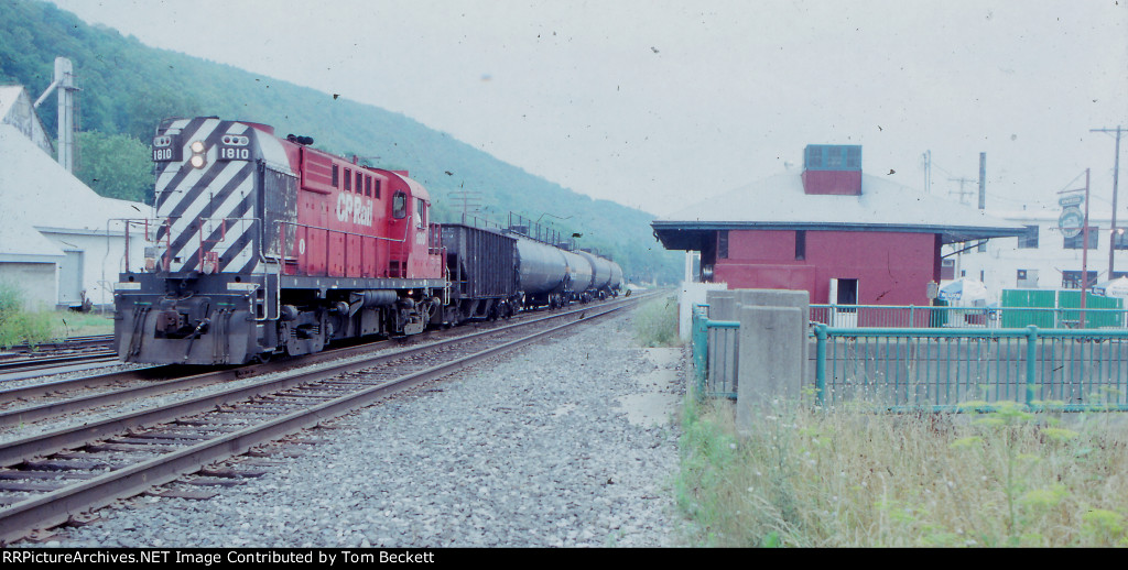 Gas train